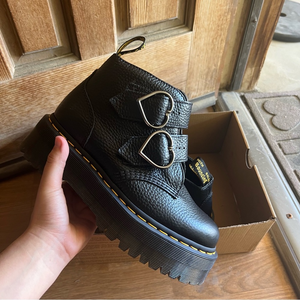 Brand new dr martens Devon heart platform shoes